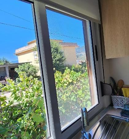 Apartament Teuta Përmet Екстериор снимка